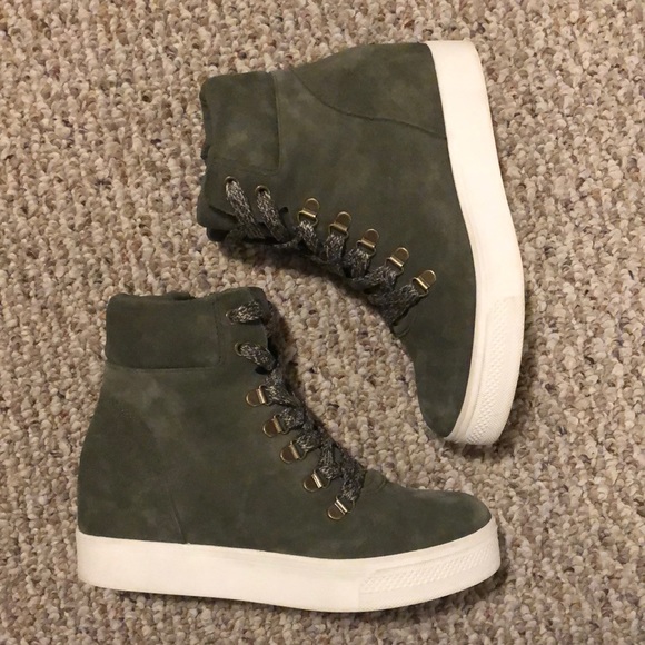 Steve Madden Catch Sneaker - Picture 2 of 5